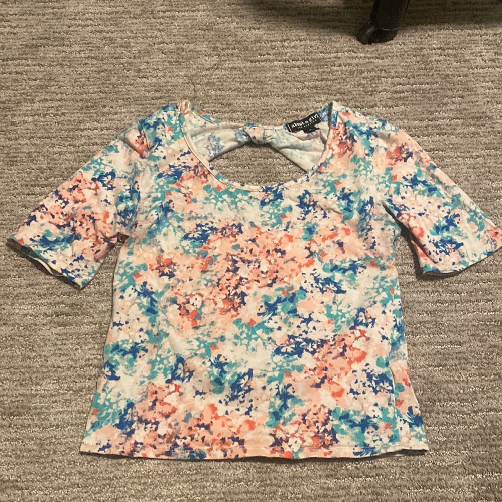 Flower print crop top